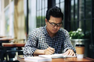 Mau Jadi Penulis? Kenali Perbedaan Content Writer dan Copywriter!