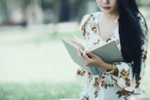 Majas Litotes: Pengertian, Ciri, hingga Contohnya di Keseharian