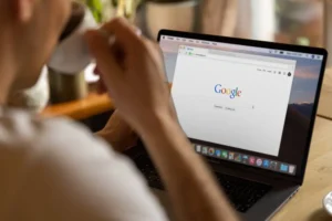 Search Engine: Pengertian, Cara Kerja, Manfaat, dan Contoh